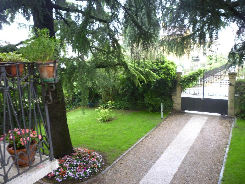 B&B Villa Dei Pini Domegliara エクステリア 写真
